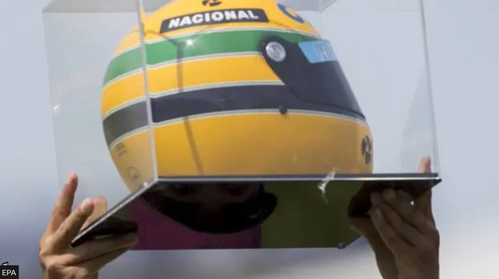 Why Ayrton Senna’s Helmet Became One of the Most Iconic Symbols in Motorsport History