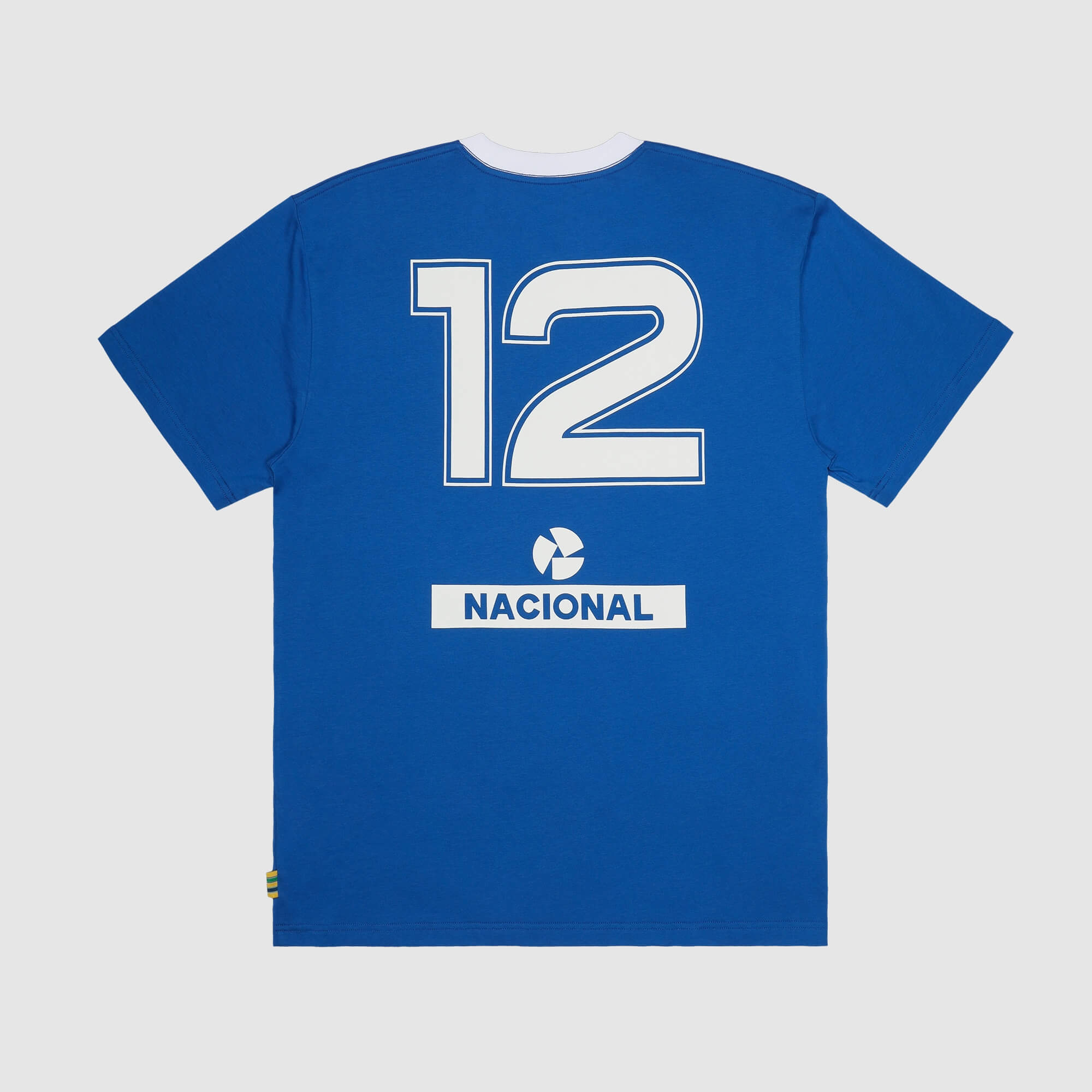 Blue t-shirt with number 12 and 'Nacional' text on a gray background